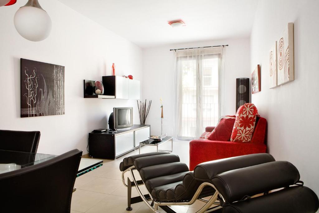 Real De Cartuja Apartments & Suites — Photos 1